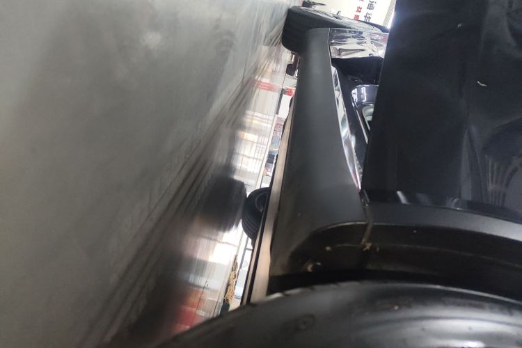 特斯拉 Model Y 2022款 改款 后轮驱动版局部细节9001