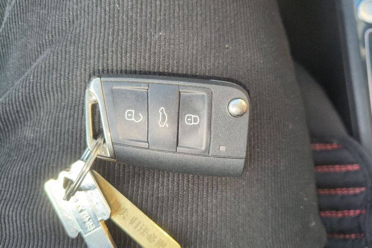 大众 高尔夫 2018款 1.6L 自动舒适型中控内饰11