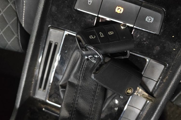 斯柯达 速派 2016款 TSI280 DSG创行版中控内饰11