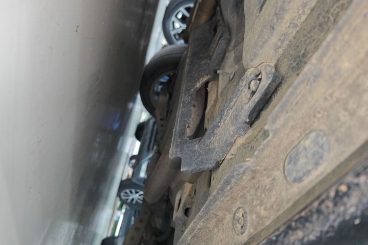 别克 君越 2019款 28T 精英型局部细节9003