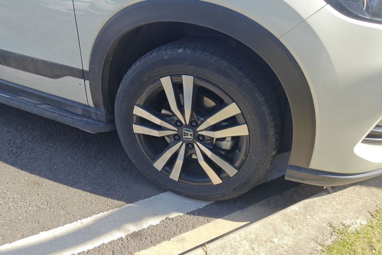 本田HR-V 2023款 240TURBO 劲潮版车身外观6007