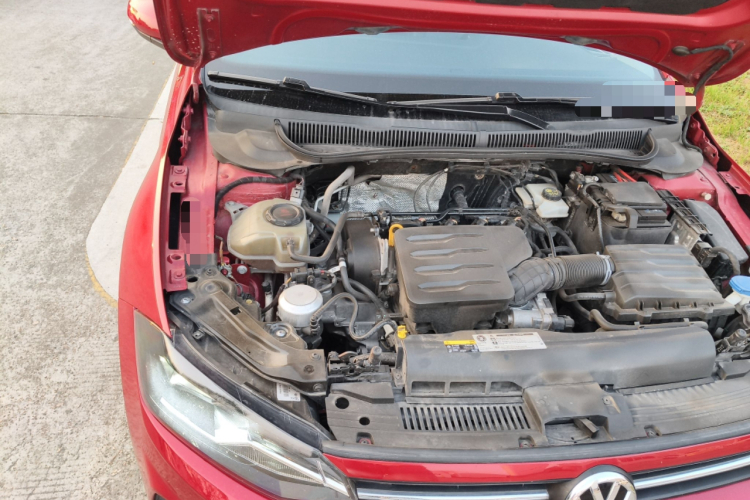 大众 Polo 2019款 Plus 1.5L 自动全景乐享版机舱底盘25