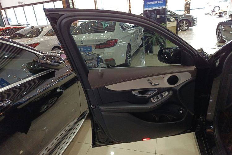 奔驰GLC 2020款 改款 GLC 260 L 4MATIC 动感型中控内饰47