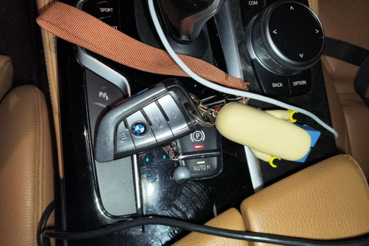 宝马6系GT 2019款 630i M运动套装中控内饰18