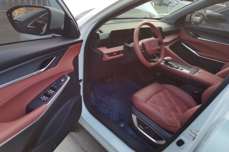 长安CS75 PLUS 2023款 第三代 1.5T 自动尊贵型中控内饰20