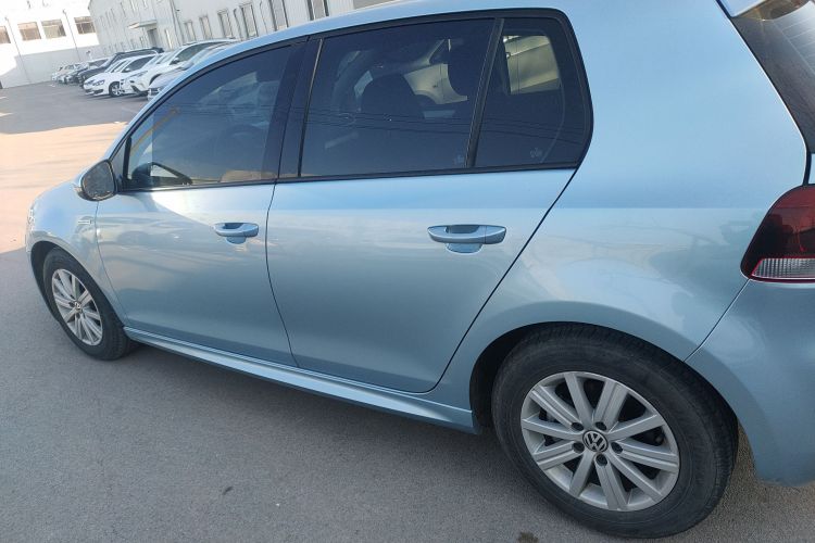 大众 高尔夫 2012款 1.4TSI 蓝驱版车身外观4