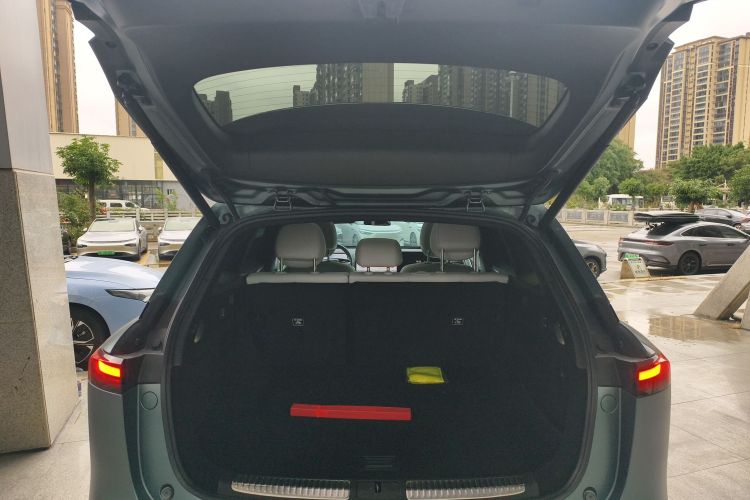 小鹏G9 2024款 570 Max机舱底盘23