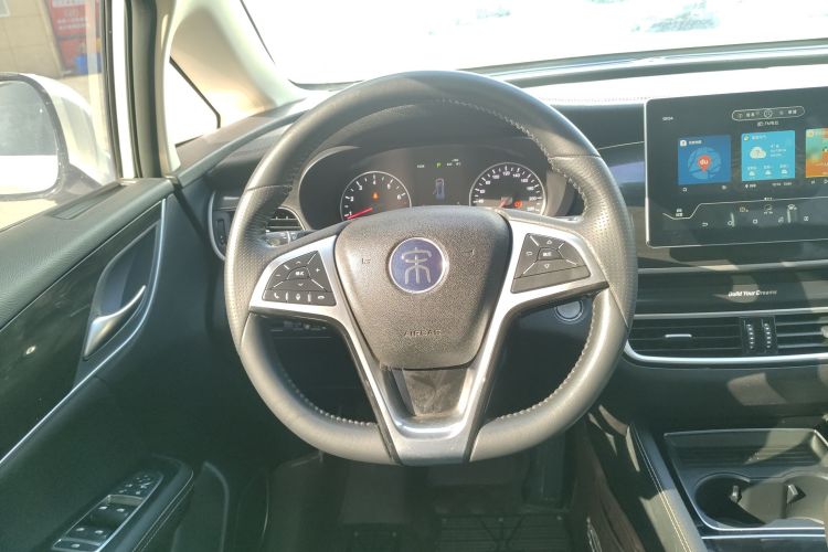 比亚迪 宋MAX 2019款 1.5T 自动智联睿逸天窗型 6座 国VI中控内饰13