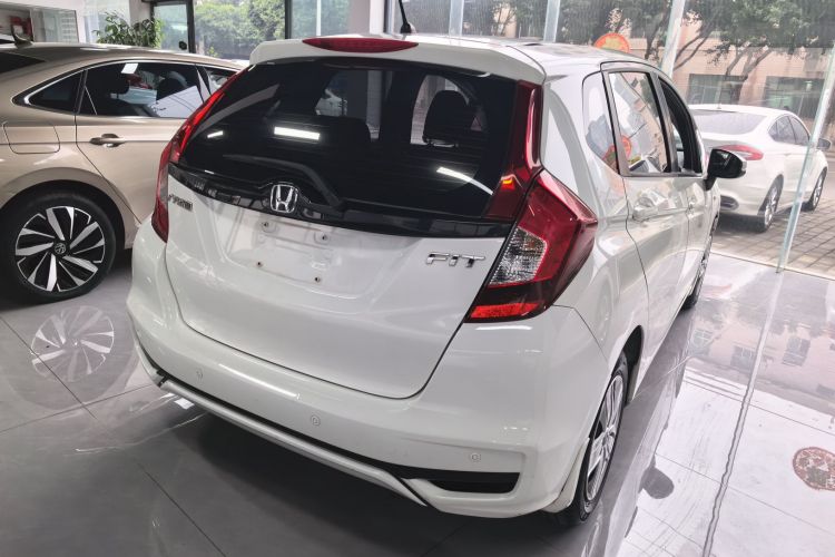 本田 飞度 2018款 1.5L CVT舒适版车身外观7