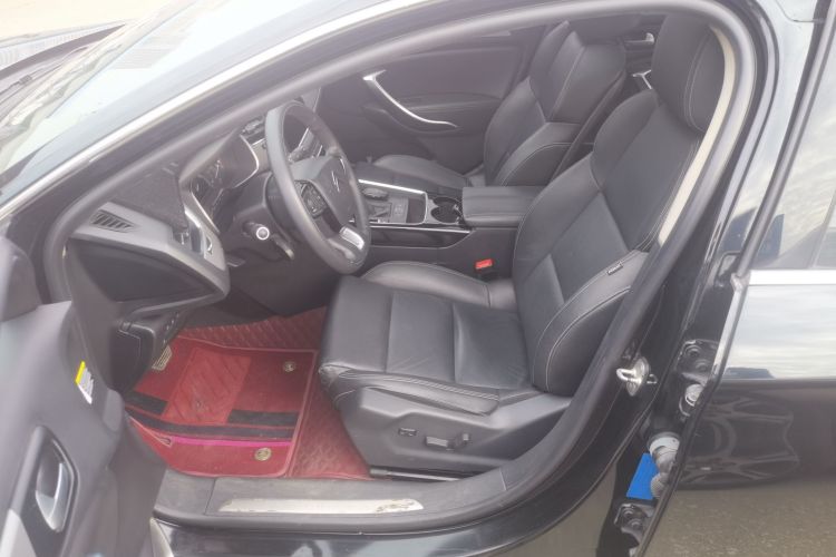 雪铁龙C5 2017款 350THP 自动豪华型中控内饰19