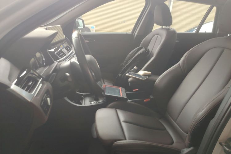 宝马X1 2020款 sDrive25Li 领先型中控内饰19