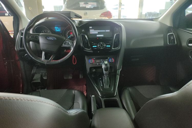 福特 福克斯 2017款 两厢 1.6L 自动风尚型智行版中控内饰12