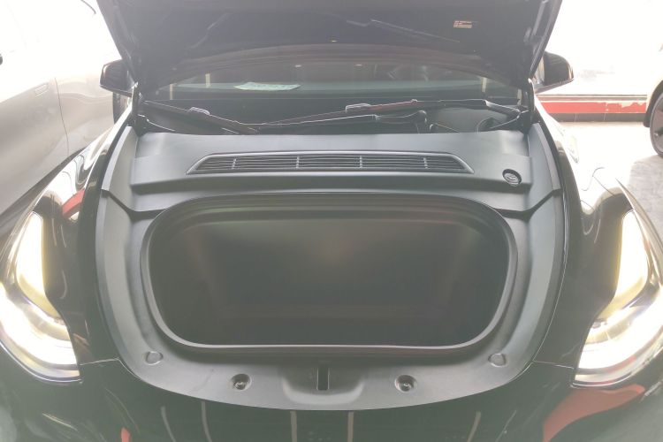 特斯拉 Model Y 2023款 长续航全轮驱动版机舱底盘24