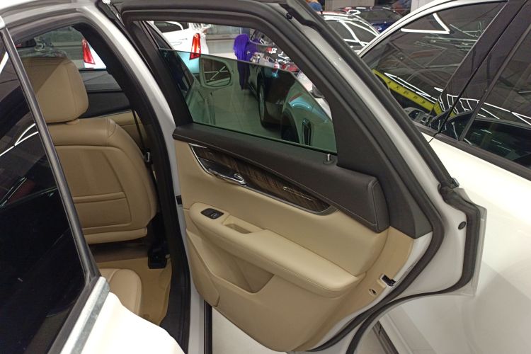 凯迪拉克XT5 2018款 25T 豪华型中控内饰7006