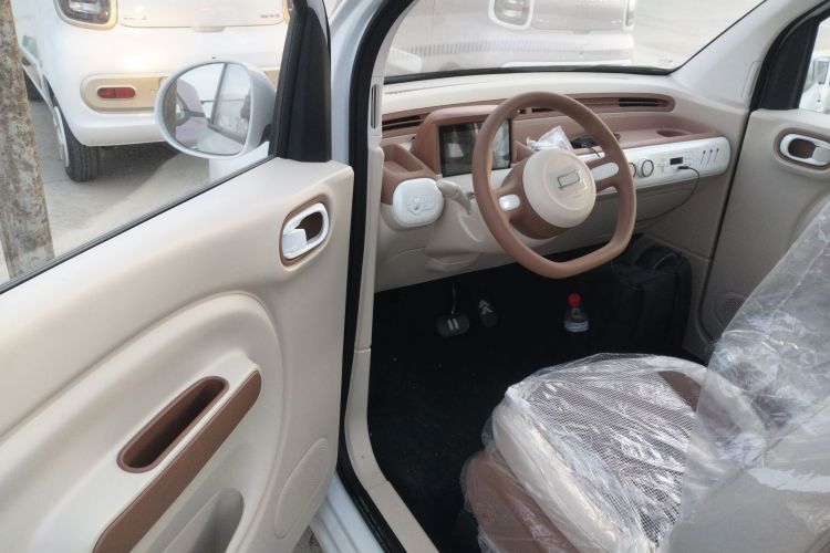 奔腾小马 2026款 222km 萌趣马 Plus中控内饰20