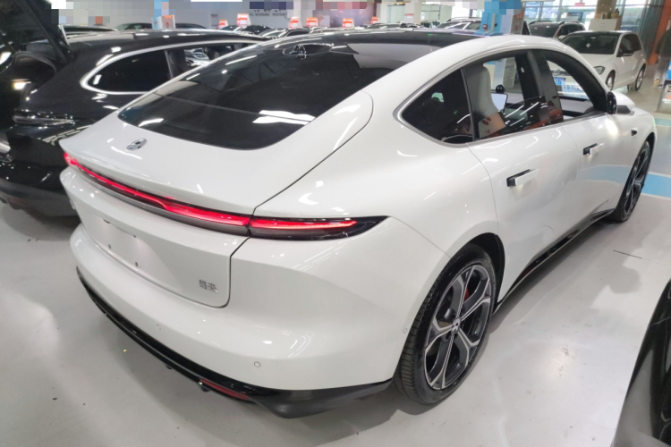 蔚来ET5 2025款 75kWh车身外观6005