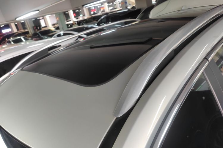 荣威RX5新能源 2017款 eRX5 50T 混动互联尊荣旗舰版局部细节57