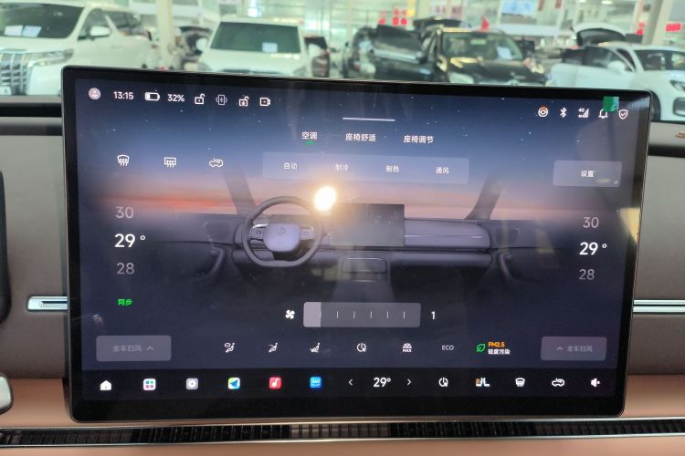 零跑汽车 零跑C11 2026款 增程 300激光雷达智尊版局部细节16