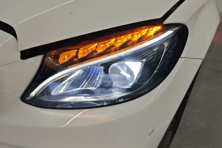 奔驰C级 2018款 C 200 L 运动版局部细节36