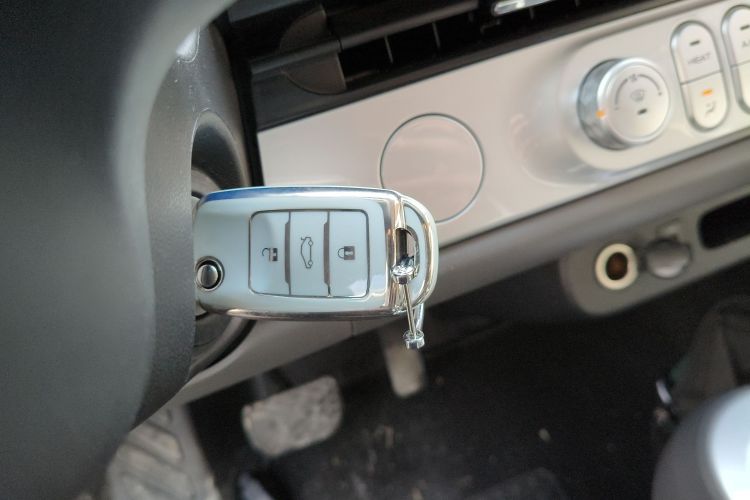 长安启源 长安Lumin 2023款 205km 香沁款中控内饰11