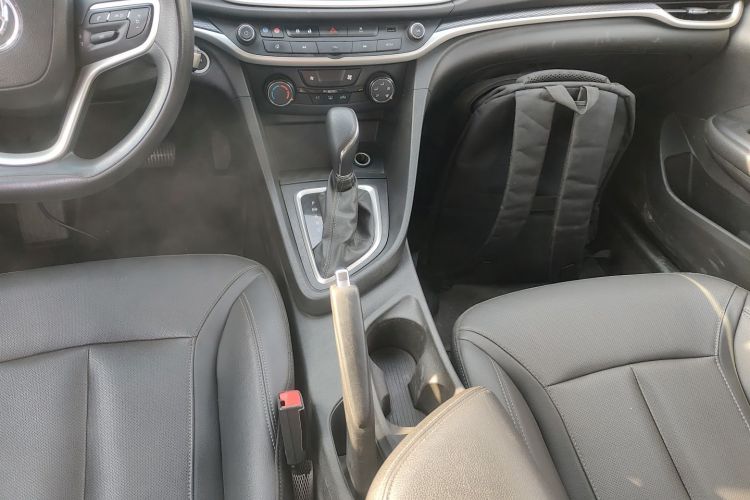 别克 英朗 2021款 改款 1.3T 自动轻混动精英型中控内饰18