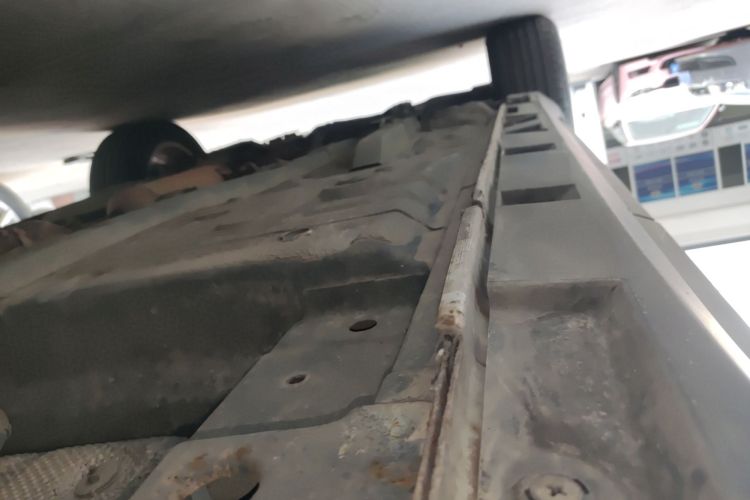 中华V3 2017款 1.5L 自动舒适型局部细节9002