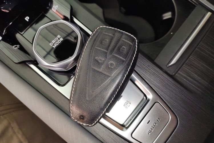 长安CS75 PLUS 2022款 第二代 2.0T 自动尊贵型中控内饰7001