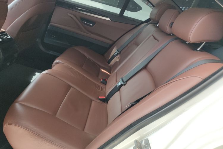 宝马5系 2017款 525Li 领先型中控内饰21