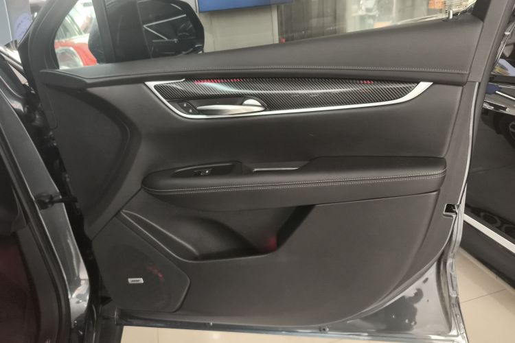 凯迪拉克XT5 2022款 2.0T 四驱豪华型（蜂鸟版）中控内饰42