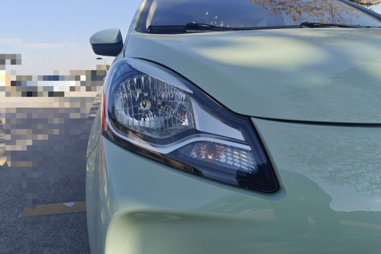 长安欧尚 奔奔E-Star 2021款 国民版 多彩款 磷酸铁锂（31.86kWh）车身外观6006