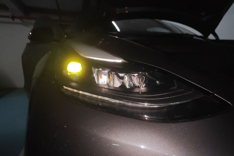 特斯拉 Model Y 2021款 长续航全轮驱动版车身外观8