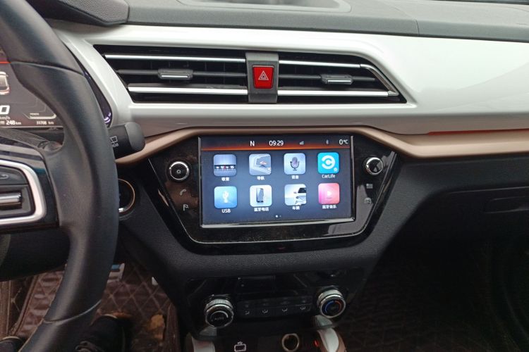 思皓E20X 2020款 不凡版中控内饰16