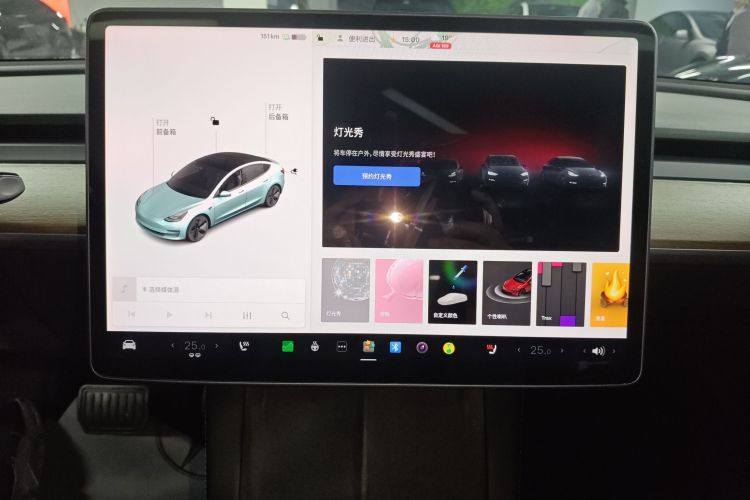 特斯拉 Model 3 2021款 标准续航后驱升级版 3D6中控内饰16