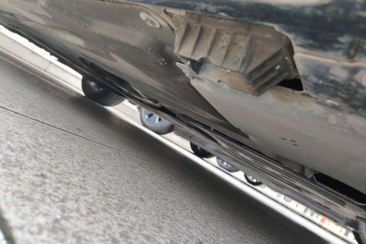 宝马3系 2024款 325i M运动套装局部细节9001