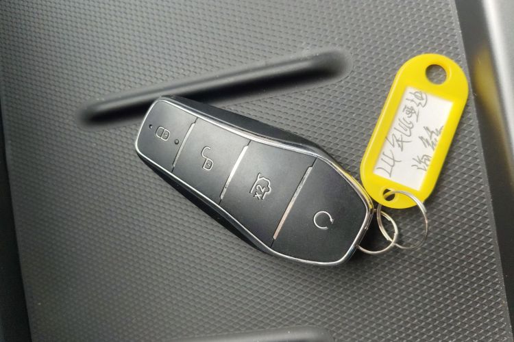 比亚迪 海豹06新能源 2024款 DM-i 80KM尊贵型中控内饰11