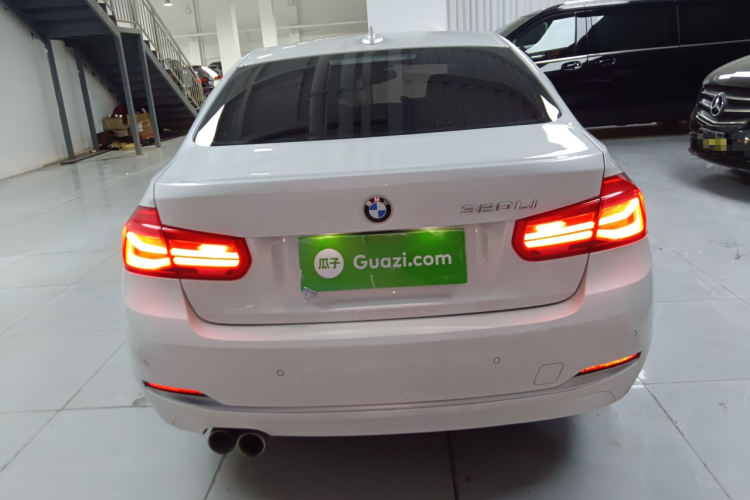 宝马3系 2018款 320Li 时尚型车身外观6