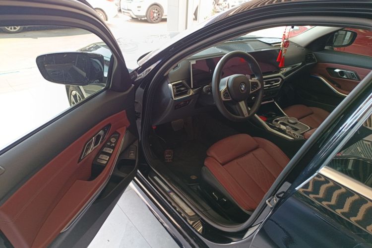 宝马3系 2024款 325Li M运动套装中控内饰20