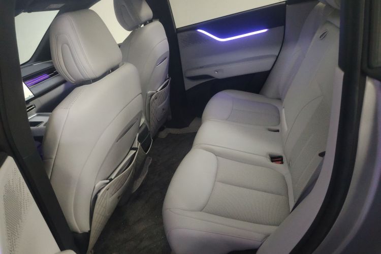 小鹏G6 2025款 625 长续航 Max 旗舰版中控内饰7004