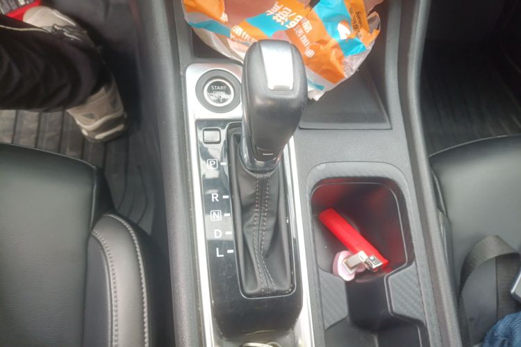 日产 轩逸 2022款 1.6L XL CVT悦享版中控内饰18