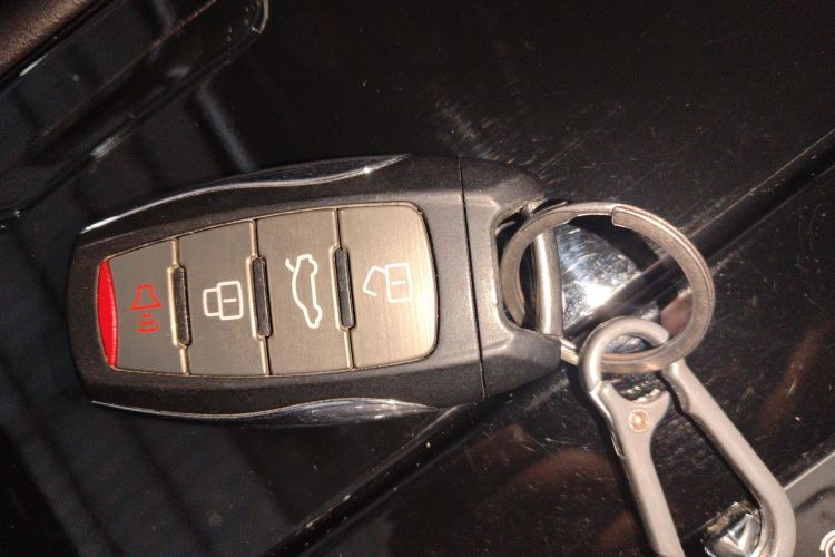 哈弗H6 2022款 第三代 1.5T 自动两驱Pro中控内饰7001