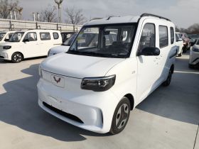 五菱汽车 五菱之光新能源 2025款 201km 舒适型