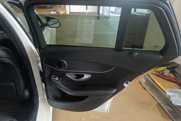 奔驰C级(进口) 2017款 C 200 旅行轿车中控内饰7003