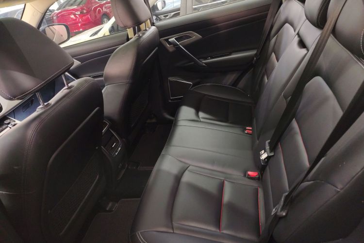 吉利汽车 博越 2020款 1.8TD DCT两驱智联型4G互联版中控内饰7004