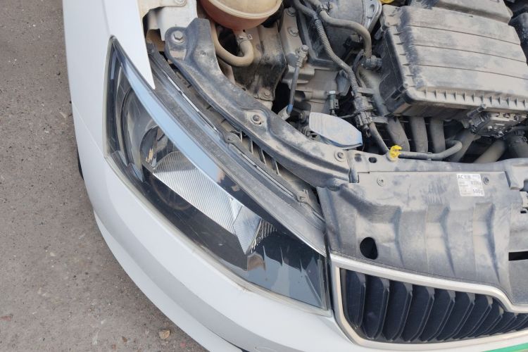 斯柯达 晶锐 2017款 1.4L 自动车享版局部细节9006