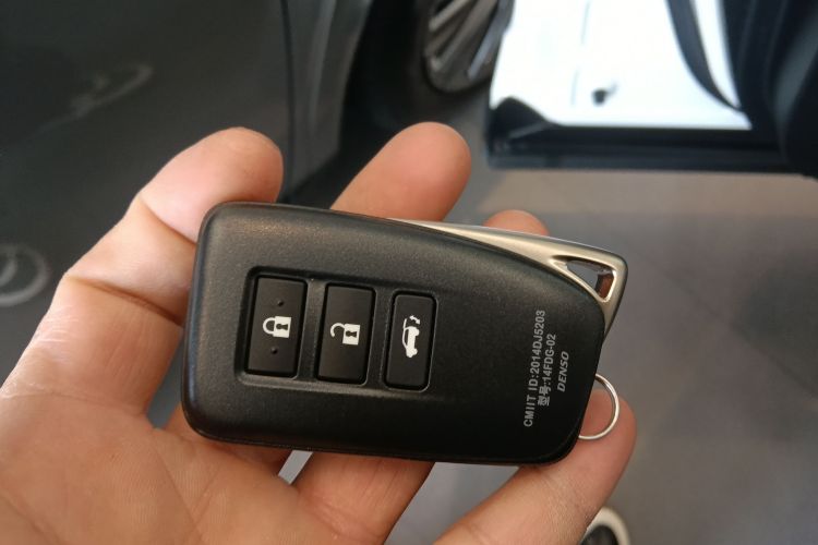 雷克萨斯RX 2020款 300 四驱典雅版 国VI中控内饰11