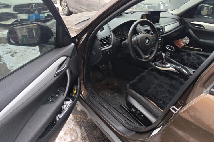 宝马X1 2014款 sDrive18i 领先型中控内饰20