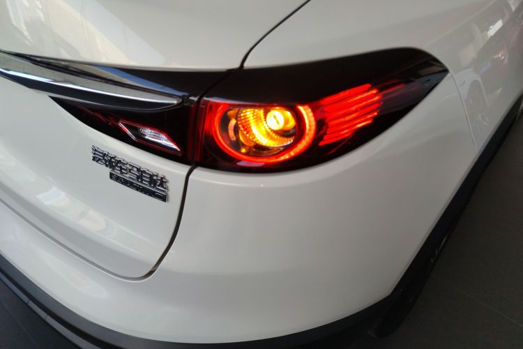 马自达CX-4 2020款 2.0L 自动两驱蓝天青春版车身外观9