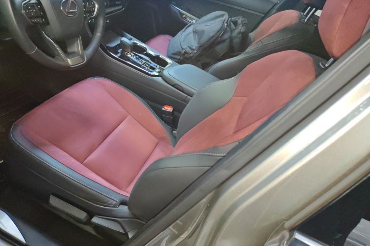 雷克萨斯NX 2022款 260 前驱 创驰版中控内饰19