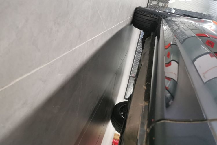 路虎 揽胜极光 2020款 249PS R-DYNAMIC S 运动版局部细节9001