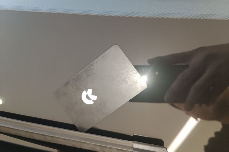 蔚来ES8 2020款 580KM 六座版中控内饰7001